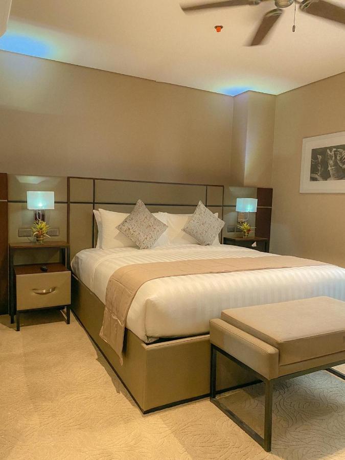 The Plaza Garden Hotel And Residences Baguio City Buitenkant foto