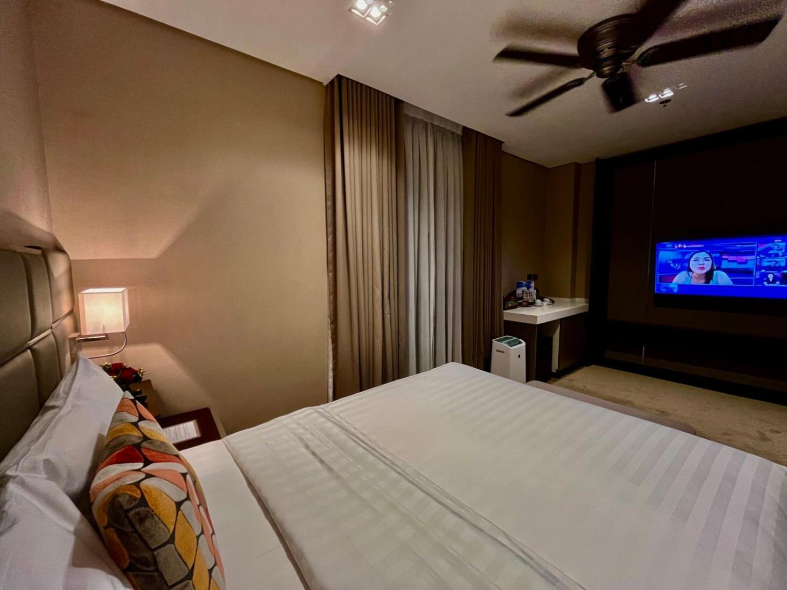 The Plaza Garden Hotel And Residences Baguio City Buitenkant foto